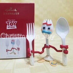 Hallmark 2021 Forky and Friends Toy Story 4 Disney Pixar Christmas Ornament